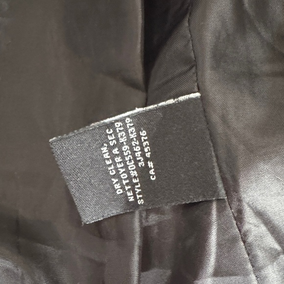 Suzy Shier Classic Black Blazer - Picture 4 of 6